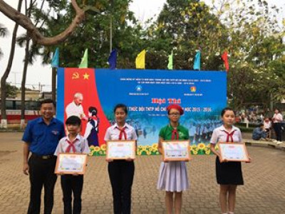 Trường THCS Nguyễn Viết Xuân tham gia hội thi Nghi thức Đội cấp Thành phố