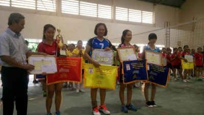 Trường THCS Nguyễn Viết Xuân tham gia thi đấu tại Giải bóng chuyền nữ ngành GDĐT thành phố Thủ Dầu Một năm 2017