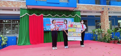 Trường THCS Nguyễn Viết Xuân  tổ chức chuyên đề " Phòng chống ma túy và  phòng chống xâm hại tình dục trong trường học"