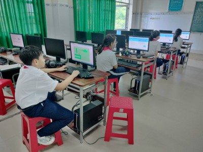 Trường THCS Nguyễn Viết Xuân tổ chức thi IOE cấp trường