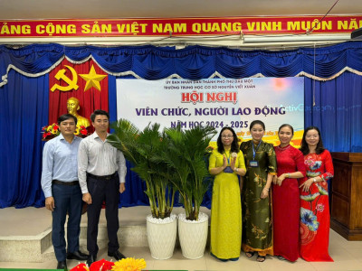 Học sinh tham gia hội thi