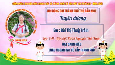 Giáo viên hướng dẫn học sinh thực hành