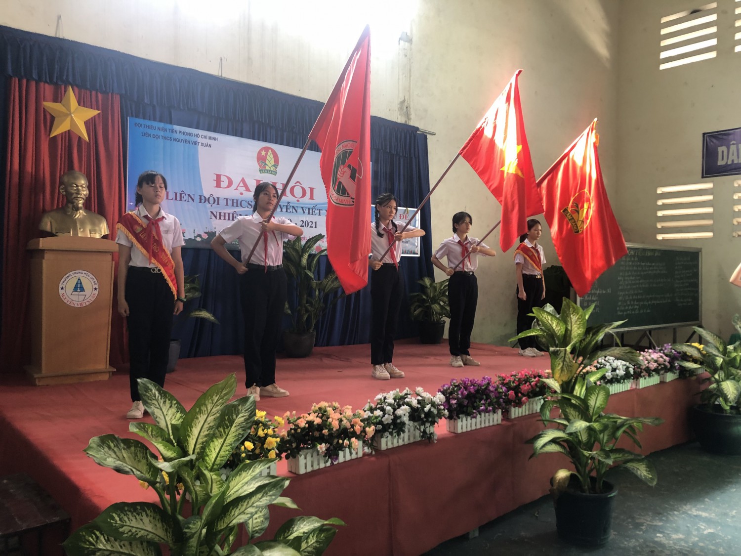 Đại hội Liên đội THCS Nguyễn Viết Xuân năm học 2020-2021