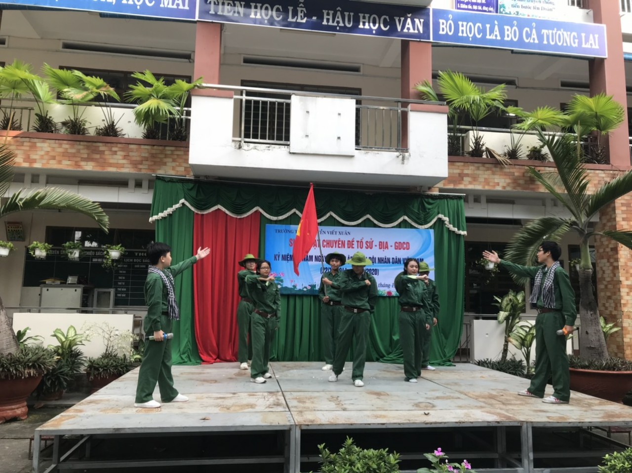 Giáo dục truyền thống yêu nước, tự hào về những trang sử hào hùng của Quân đội Nhân dân Việt Nam